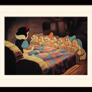 DISNEY - Mounted & Framed 30X40 Print - Snow White Bed